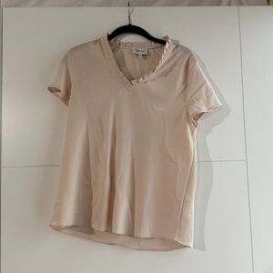 Elegant V-Neck Short Sleeve Top in Cream